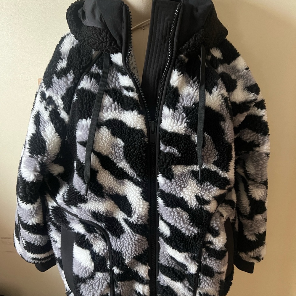 Moose Knuckles Black and White Teddy Jacket Plush Oversized Design